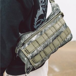 NWT Nike Profile Smit Bag (Waistpack) - Camo